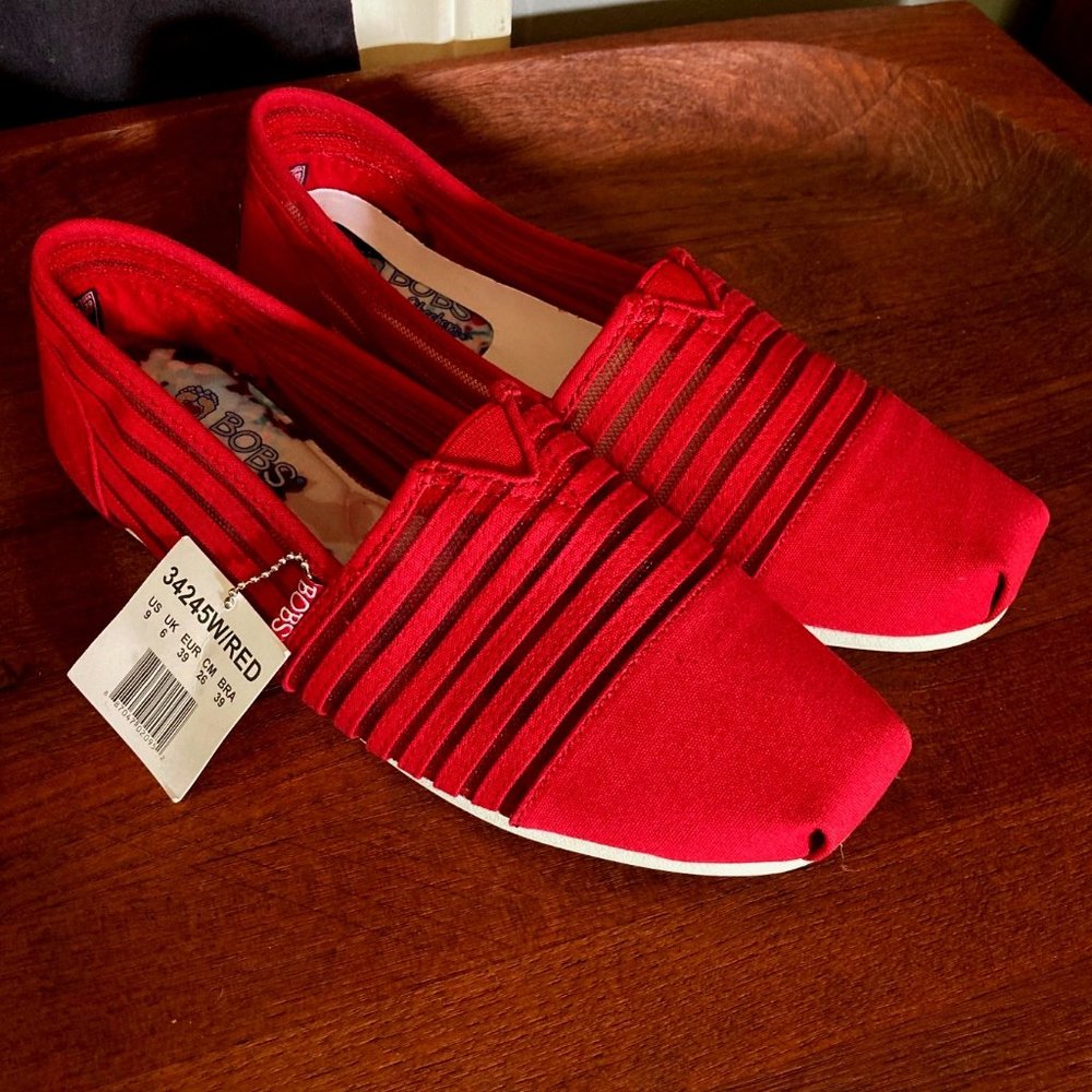 NWT Bob's Memory Foam shoes